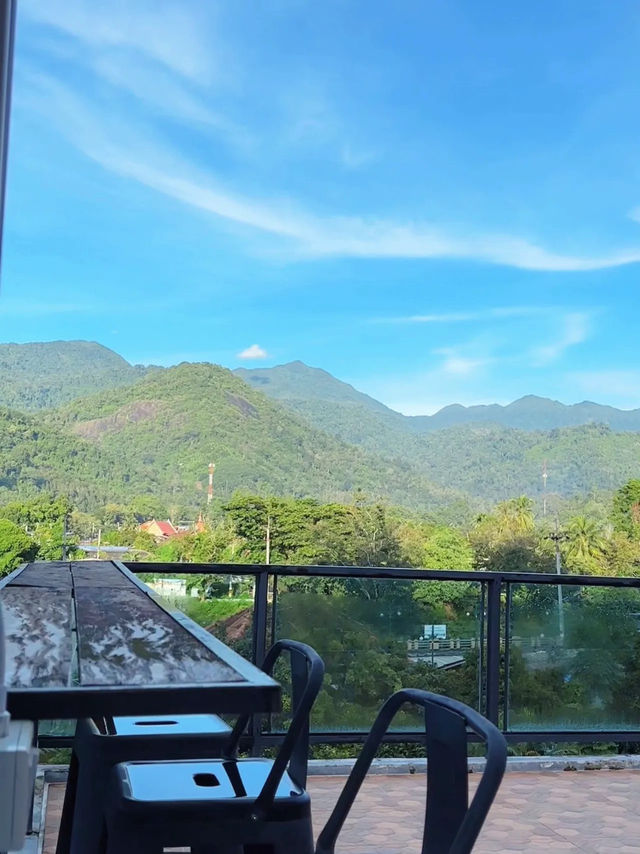 ที่พักน่ารักๆท่ามกลางอ้อมกอดของขุนเขา