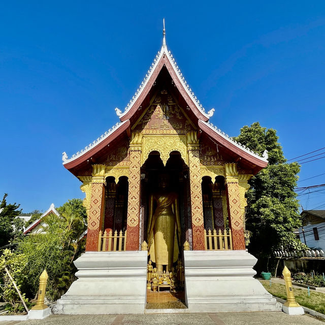 Tranquility Awaits at Wat Sensoukharam