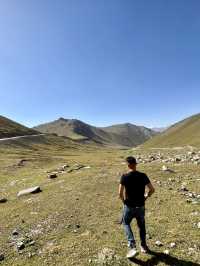 Nayrn - Hiking in GRASSY mountains 🏔️🥺