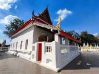 วัดชาวมอญ ริมลุ่มแม่น้ำแม่กลอง ในอำเภอโพธาราม