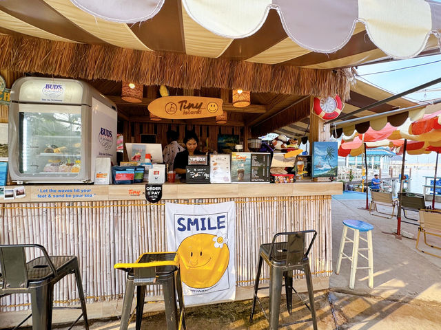 Starter on the BEACH (Tiny Island Cafe) ⛱️☕️