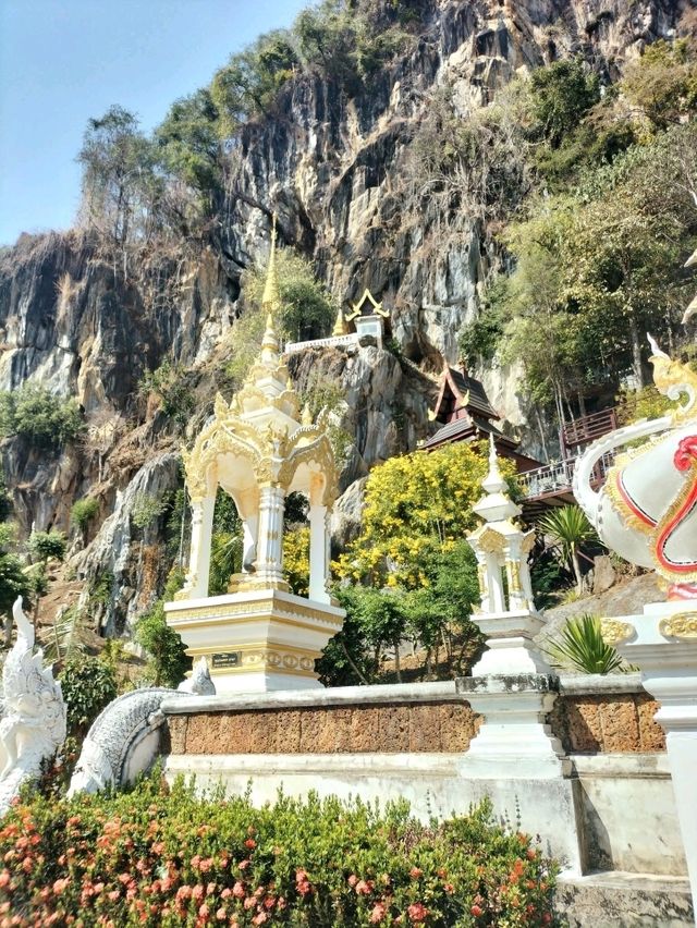 วัดถ้ำเชตวัน