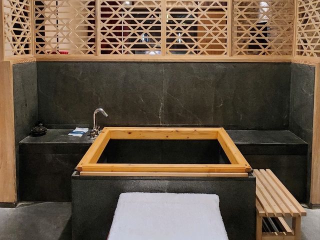 🌟【隱世古鎮中的奢華體驗——鳳凰客家酒店】🌟