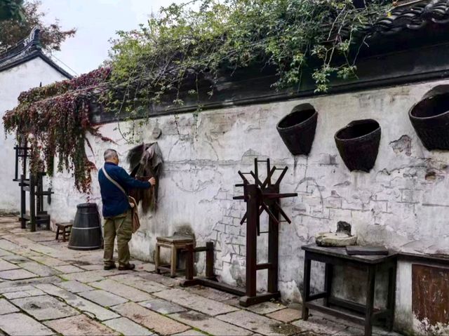 Pagoda Street: The Heart of Zhenze Ancient Town