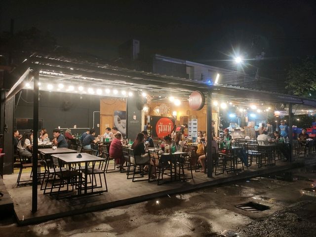 ร้านดังเป็นกระแส อาหารทะเลสด ย่านเลียบด่วน