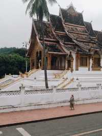 เที่ยวหลวงพระบาง 4 วัน 3 คืน เที่ยวเองไม่ยาก