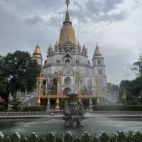 Bu Long Pagoda “วัดไทย” เจดีย์สวยที่สุดในเวียดนาม 