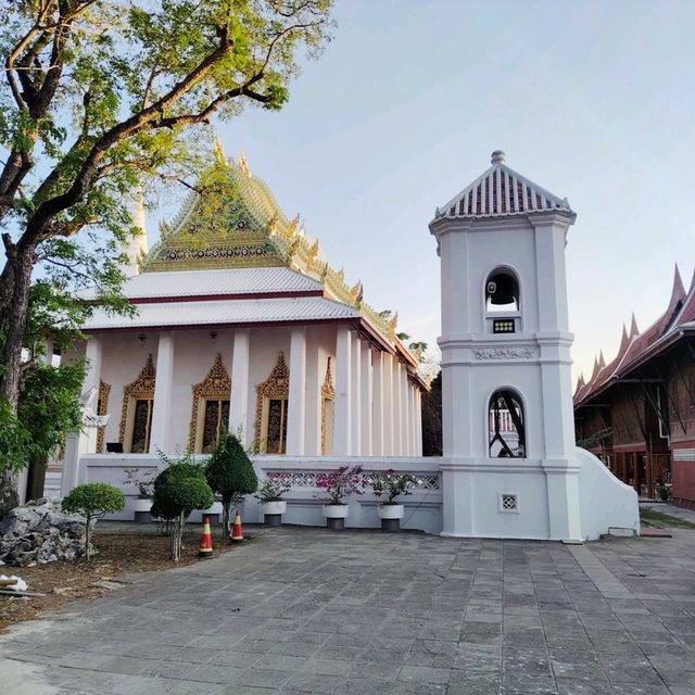 วัดเฉลิมพระเกียรติวรวิหาร นนทบุรี