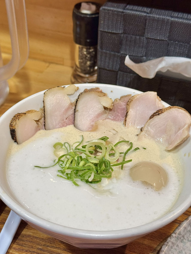 【大阪/本町】ミシュランガイドでビブグルマンを取得したラーメン店