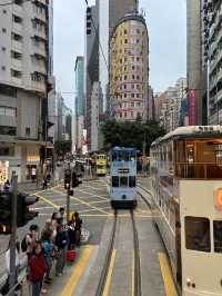 香港島のトラムで市街地観光
