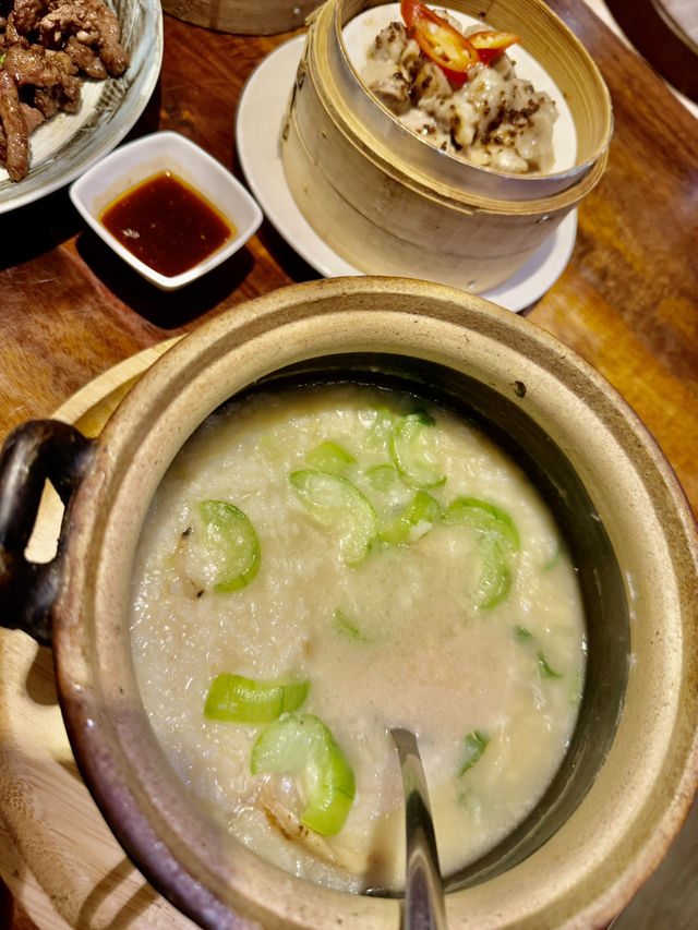 高雄大立百貨A館8樓（十二月）粥品.茶飲.私房菜.豐富食材.正宗的美味.值得推薦大家