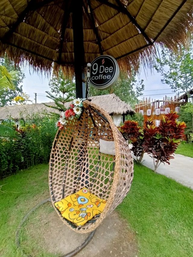 คาเฟ่ฟิวทุ่งนาบรรยากาศดี
