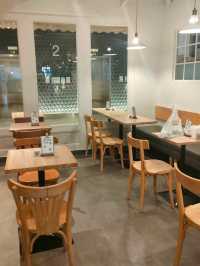 ร้าน After You Dessert Café สาขาฟิวเจอร์พาร์ค 