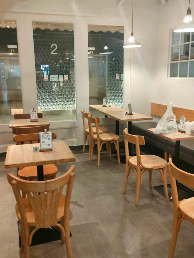 ร้าน After You Dessert Café สาขาฟิวเจอร์พาร์ค 