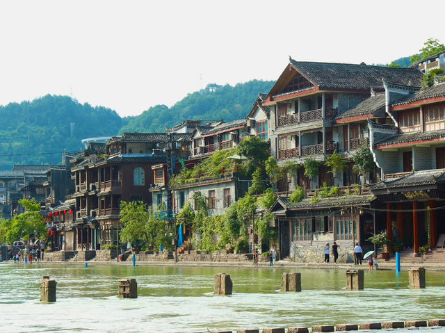 เวนิสเมืองจีน ล่องเรือชมเมืองโบราณ มนต์เสน่ห์แห่ง 