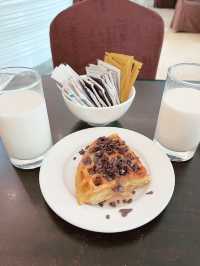 Culinary Delight: Unmissable Breakfast Buffet at Cafe De Palm
