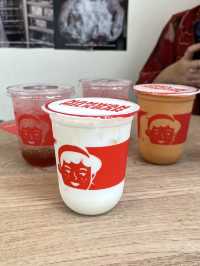 คาเฟ่นมสด ขนมปังสุดคิ้วย่านเมืองทอง 🥤