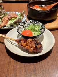 【大阪・心斎橋】炭火香る朝挽き鶏の焼き鳥を堪能「炭焼キッチン Tenten」