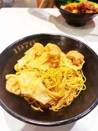 🍜巷弄裡的香港靈魂──《1976道地香港美食》，一頓晚餐，像飛了一趟香港