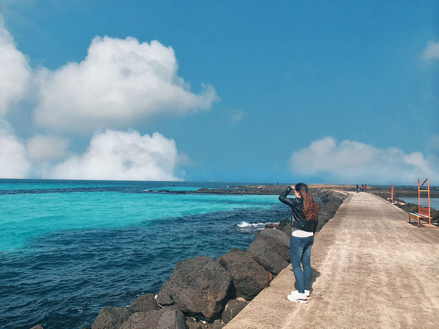 Woljeongri Beach Vibes 🌊☕ – Chill Days in Jeju