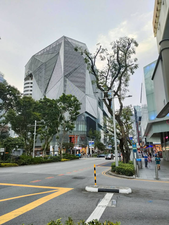 🛍️ Orchard Road – สวรรค์นักช้อปกลางสิงคโปร์
