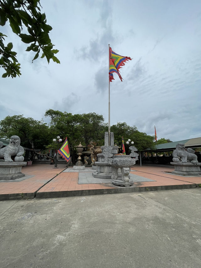 ｜越南｜河內Đền Trình（呈殿）– 香山聖境的第一道門