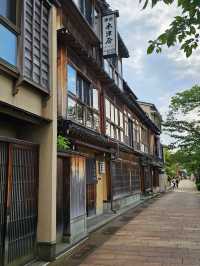金澤漫步〔主計町茶屋街〕感受停滯老時光