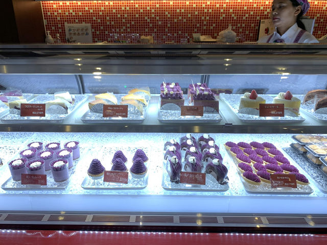 🛍️ Snack, Sip & Shop at Okashigoten Kokusai Street Matsuo!