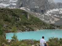 Lago di Sorapis – The Hidden Turquoise Lake of the Dolomites 🇮🇹🏞️