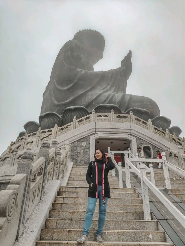 Tian Tan Buddha, Hong Kong – A Peaceful Escape Above the Clouds 🚡✨ 