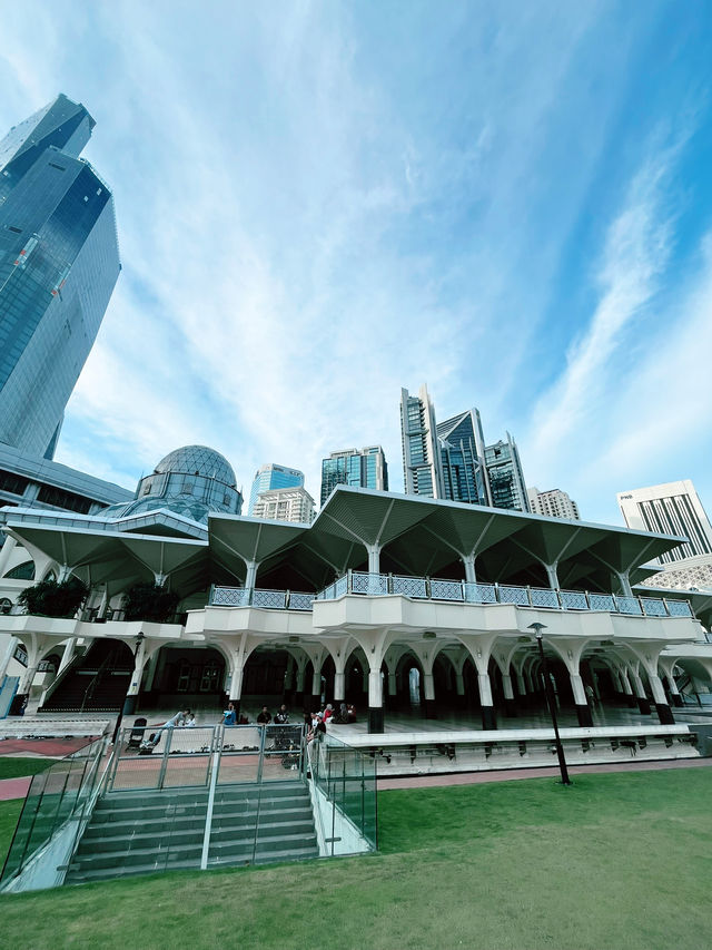 Asy-Syakirin Mosque: Serenity Beside the Twin Towers at KLCC Park