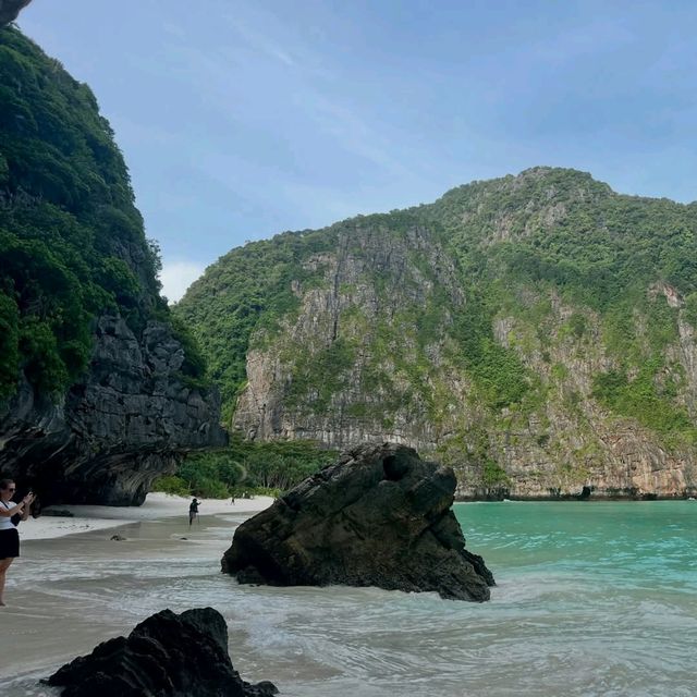 Crazy Beautiful but Kinda Crowded Paradise