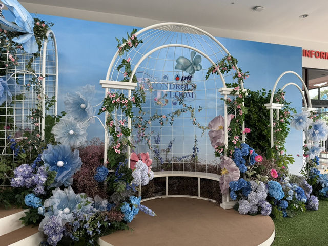  Wondrous Bloom โลกแห่งดอกไม้กลางแอร์