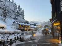 ❄️【銀山溫泉・能登屋旅館】一場走進大正浪漫的時光散步🏮