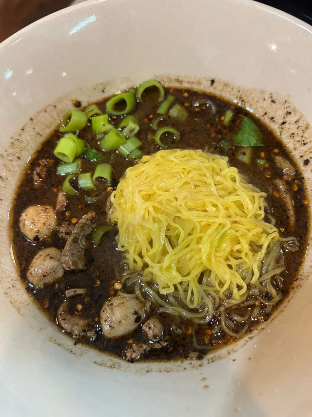 ก๋วยเตี๋ยวเรือชายน้ำ
