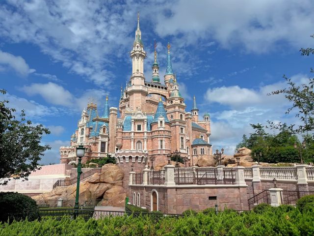 Shanghai Disneyland: Where Disney Magic Meets Chinese Wonder