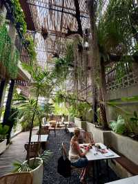The Jardin Café: Seminyak’s Hidden Garden of Flavor
