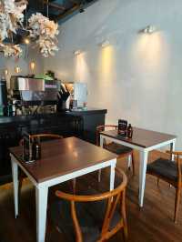 A Peaceful Café Stop with Delicious Comfort Food