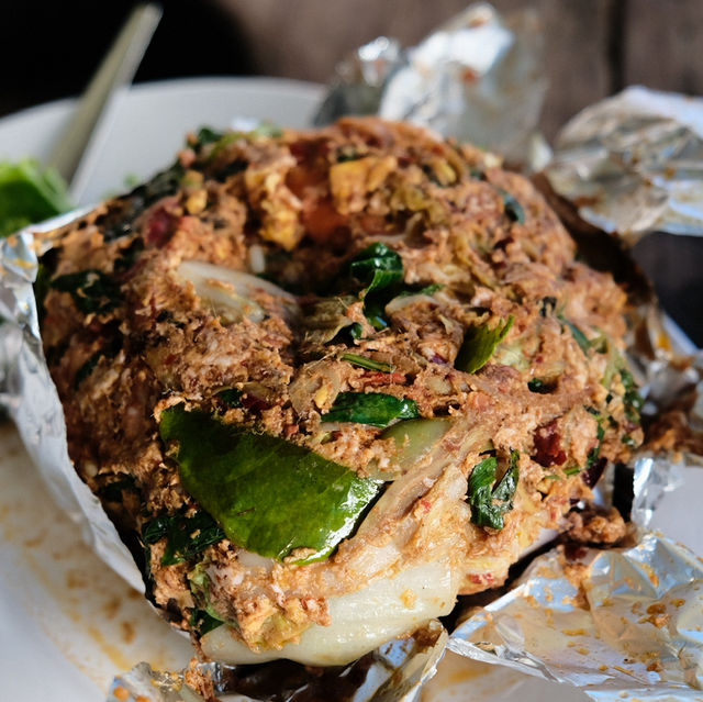 บ้านไม้ริมน้ำ – ร้านอาหารพื้นบ้านบรรยากาศดี
