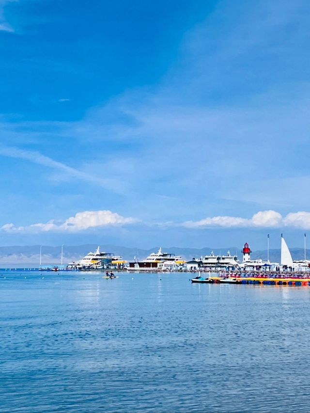 Whispers of the Wind: Qinghai Lake’s Eternal Peace
