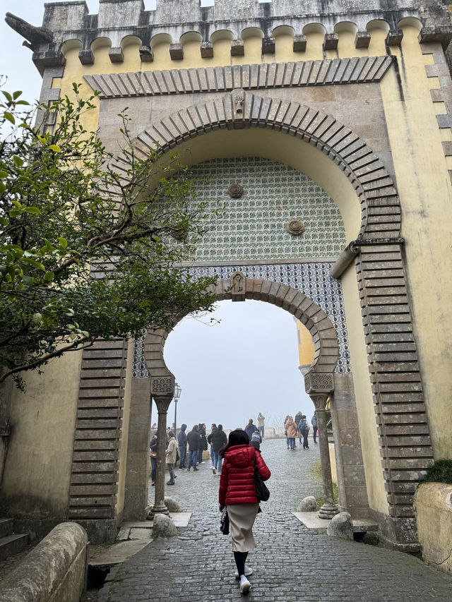 동화 속 성, 신트라 페나 궁전 (Palácio da Pena)