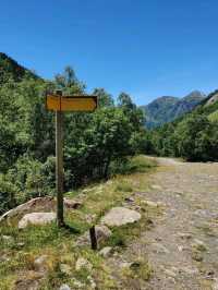 Waterfalls and Forest Wanders at Sauth deth Pish