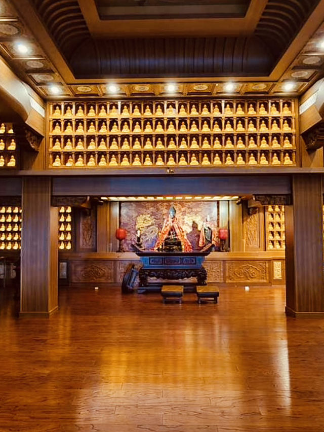 A Serene Oasis for Quiet Contemplation