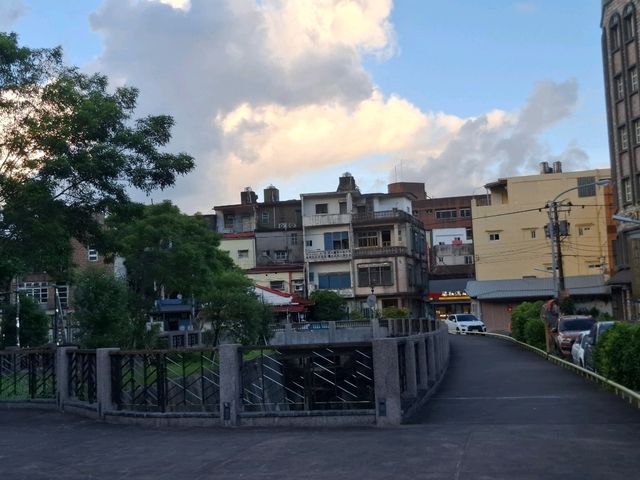 帶孩子來蘇澳冷泉｜冰涼氣泡水玩出暑假新樂趣