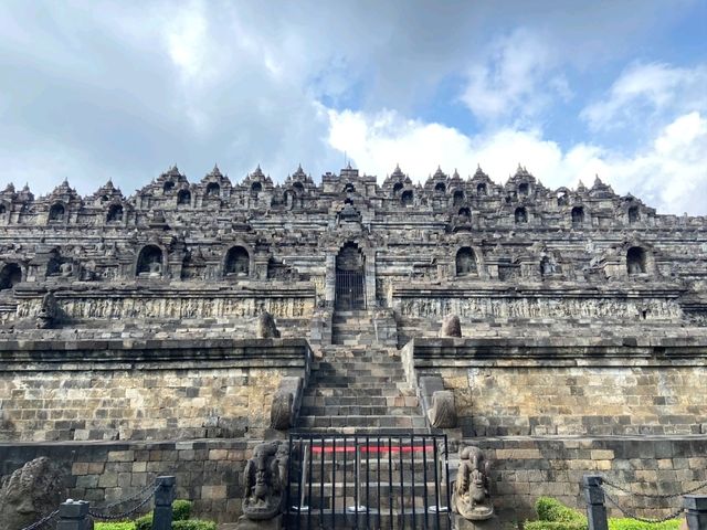 บุโรพุธโธ (Borobudur)