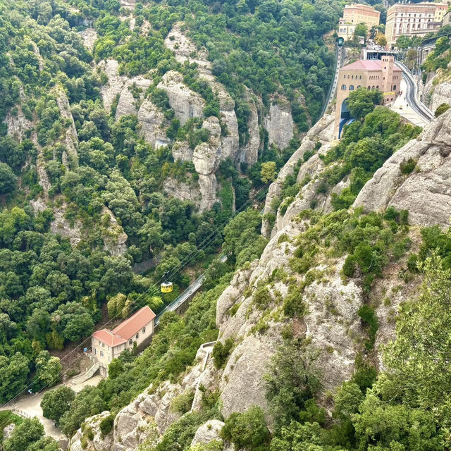 Montserrat – A Weekend Escape into Spirituality and Scenic Beauty Montserrat – A Weekend Escape into Spirituality and Scenic Beauty