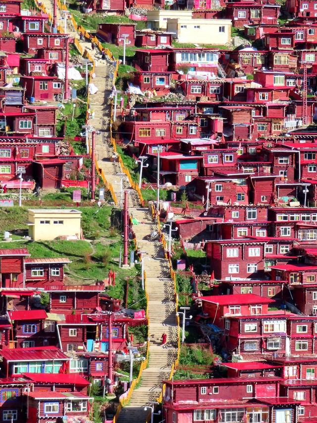 ⛰️ Larung Gar Buddhist Academy (Seda) 🇨🇳✨