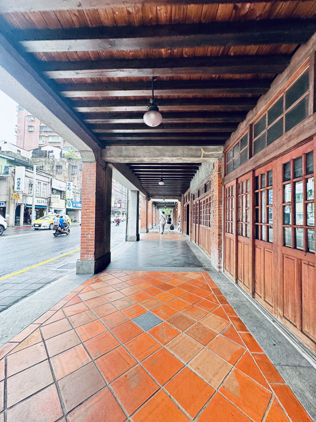 雨中剝皮寮街區慢步人文之旅 雨中剝皮寮街區慢步人文之旅