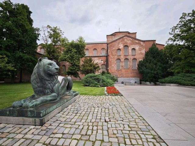 城市之名的由來，千年信仰的見證#聖索菲亞教堂(St. Sofia Church)-Sofia Bulgaria