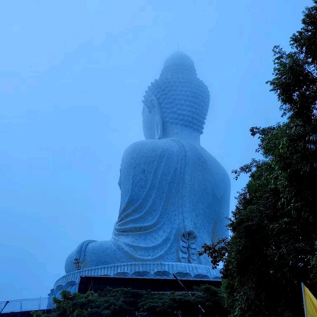 พระพุทธมิ่งมงคลเอกนาคคีรี